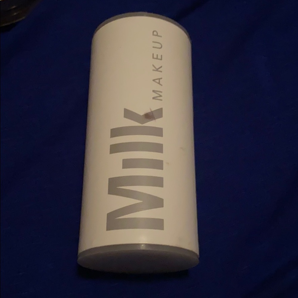 Milk Blur Spray